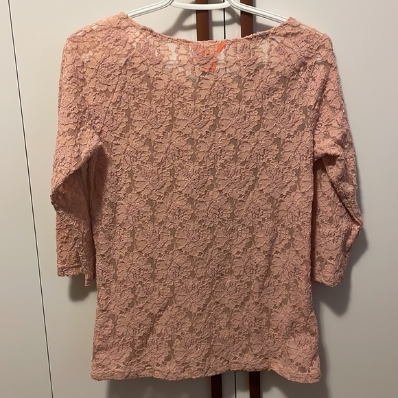 Rose coloured lace top - Picture 5 of 5